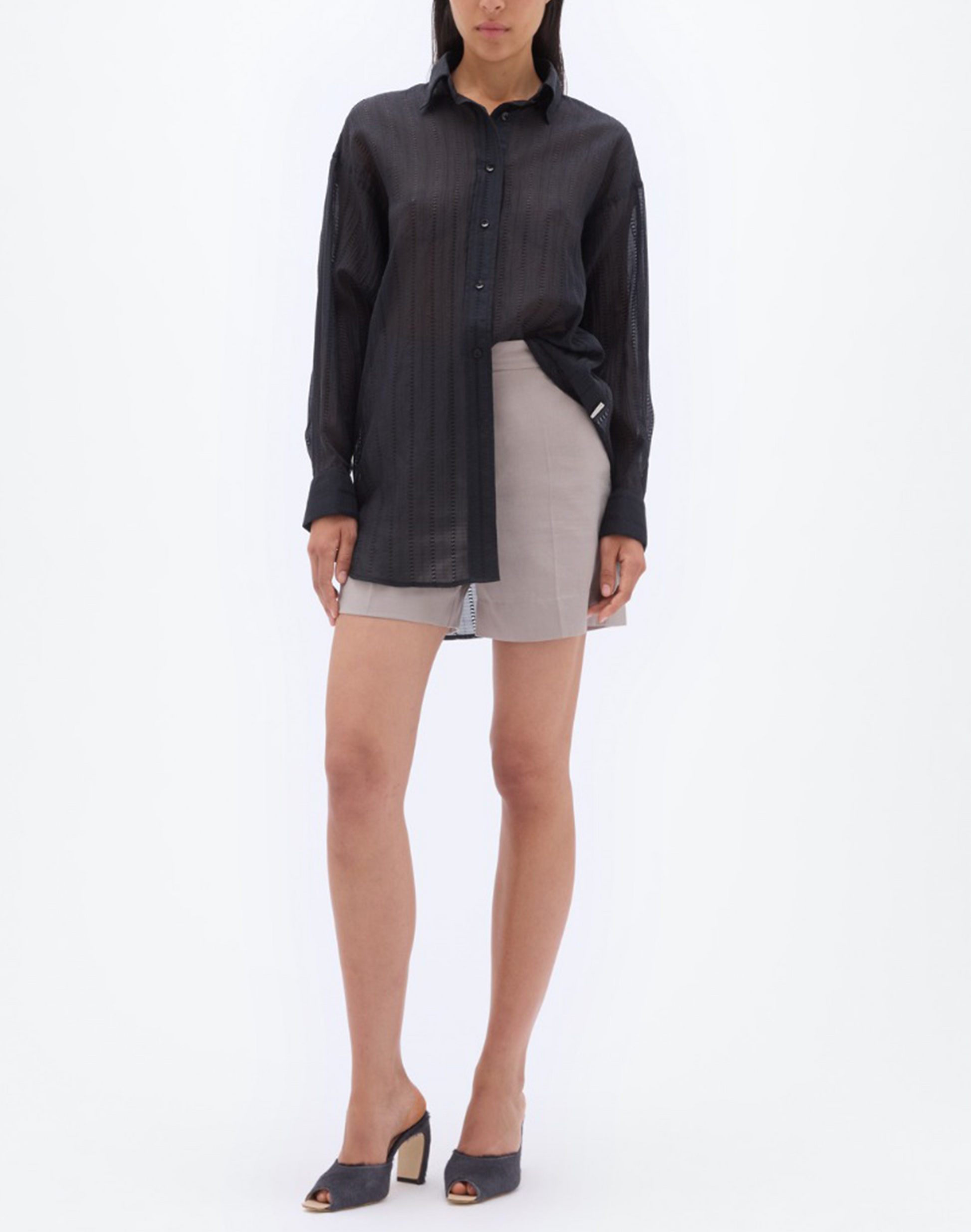 Remain Oversized Bluse in Schwarz, Ansicht Frontal
