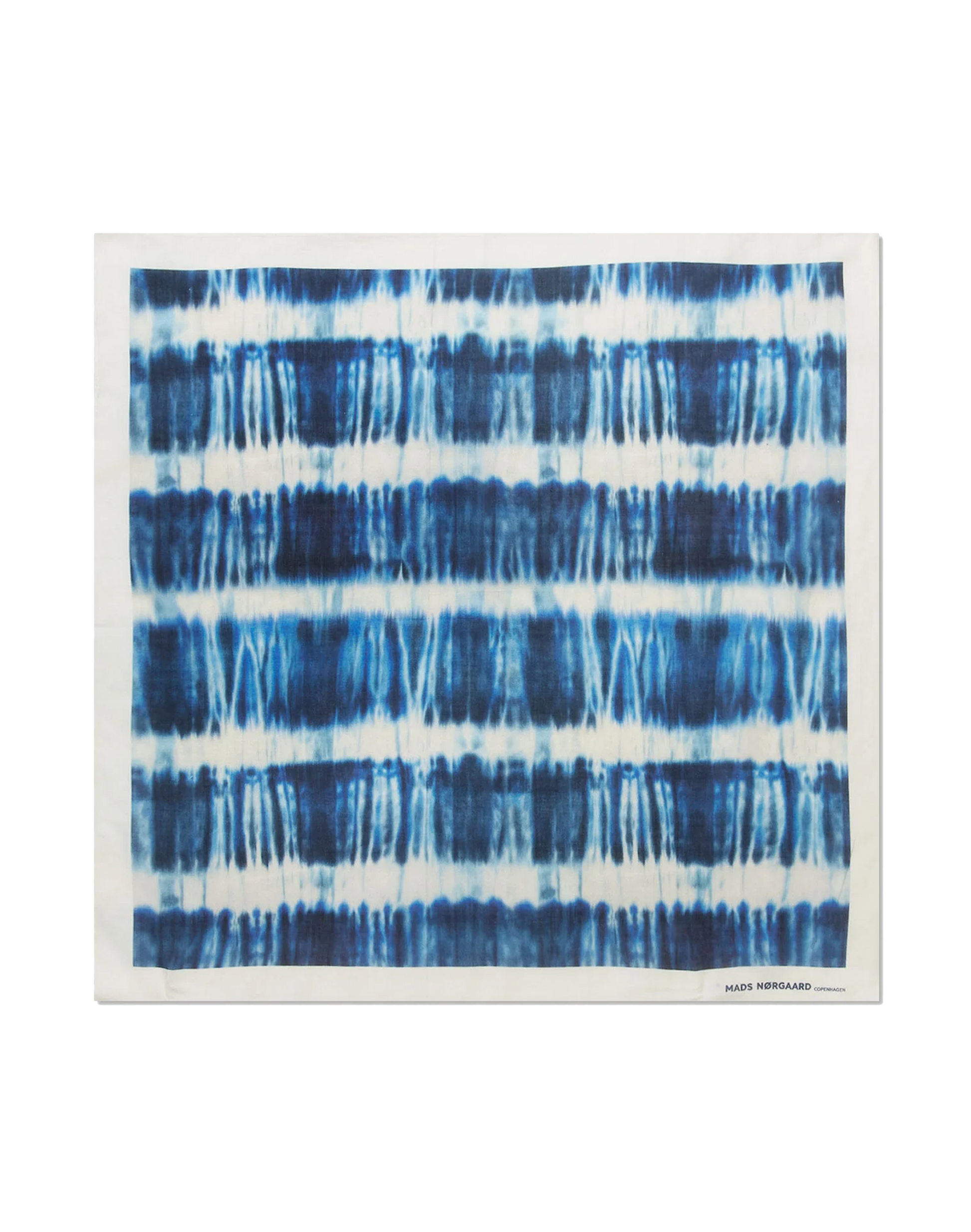 MADS NORGAARD Soft Cotton Halstuch in Batik Blau, Ansicht Frontal