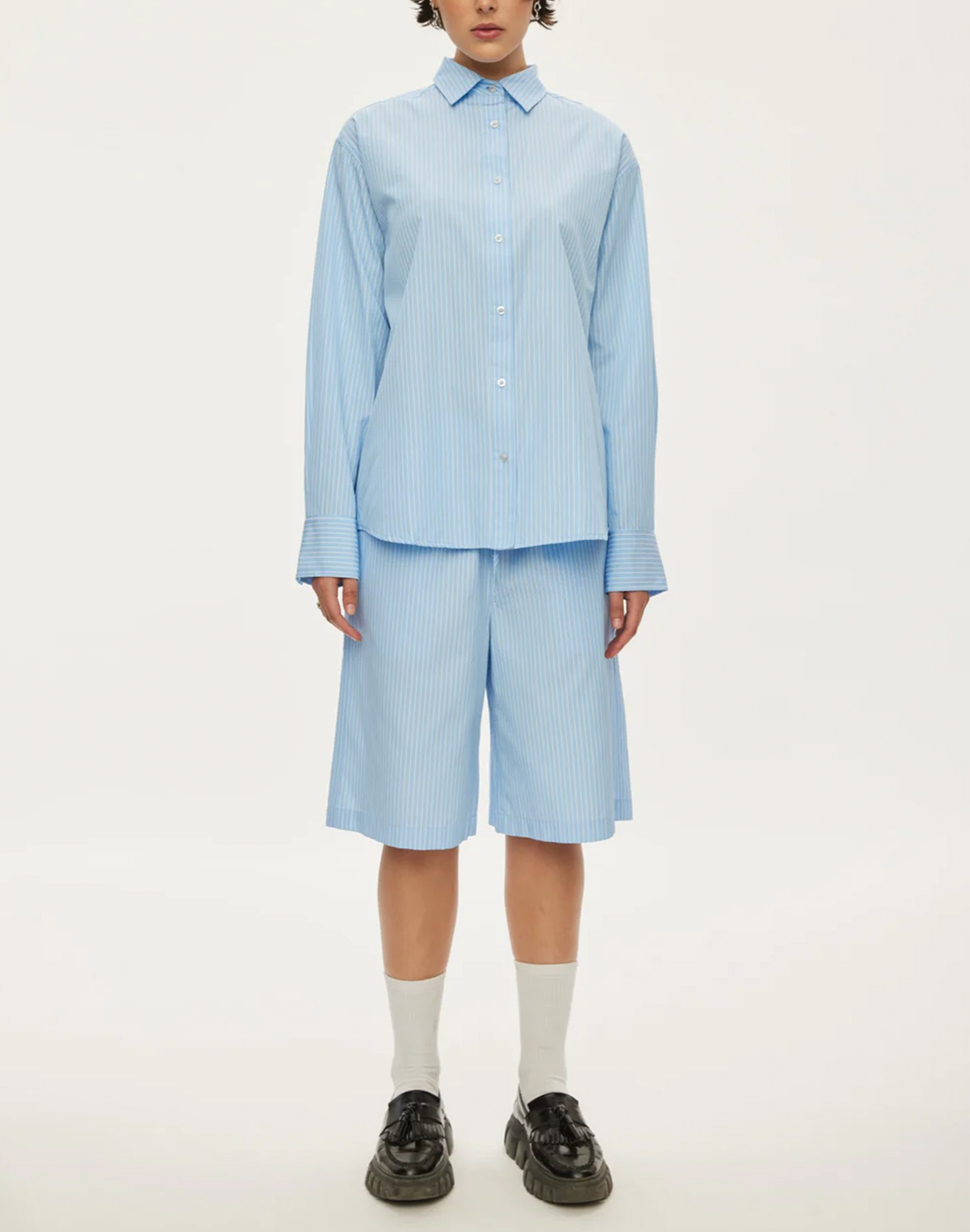 Oval Square Tata Bluse in Blau, Ansicht Frontal