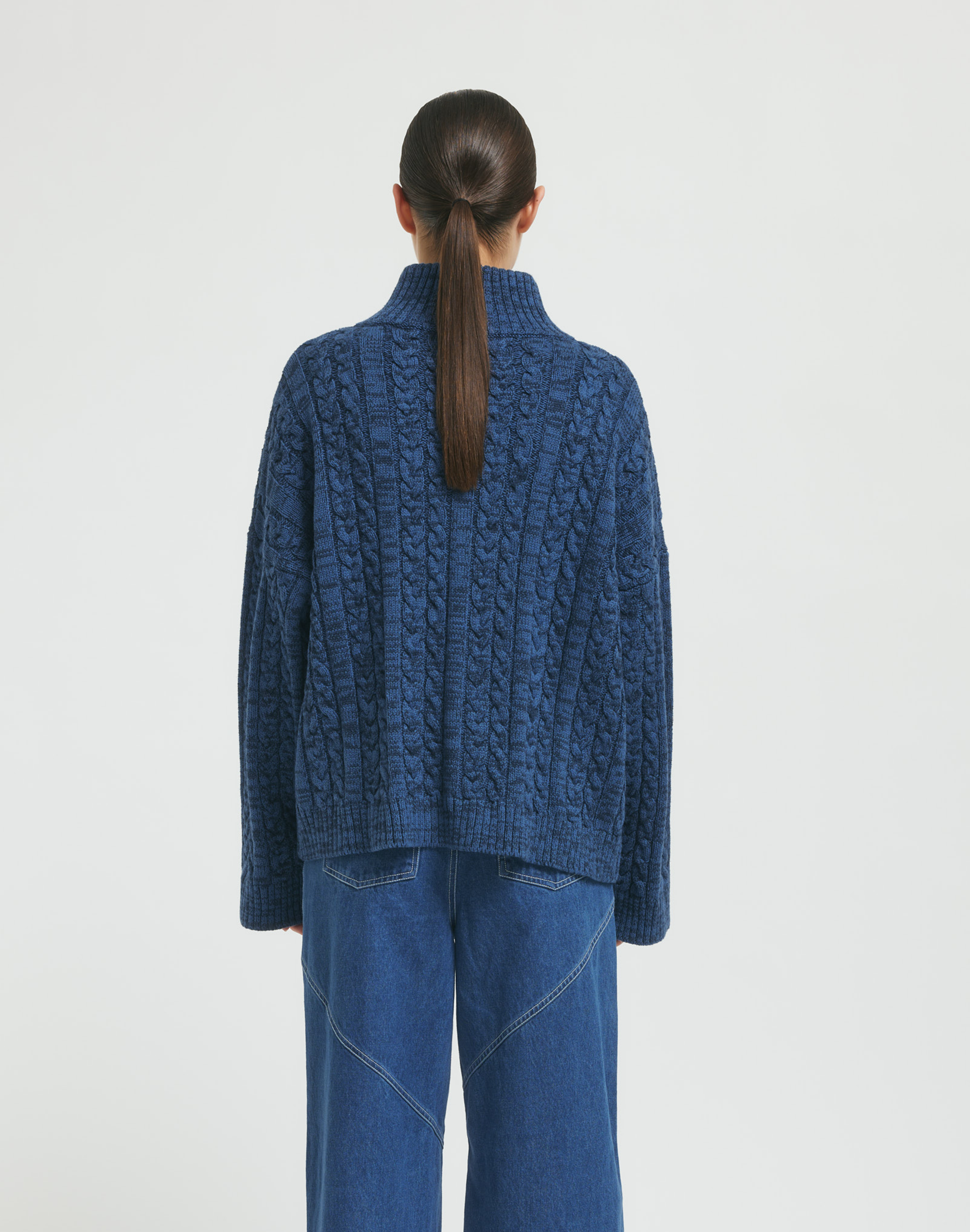 Resume Cassidy Cardigan in Blau, Tragebild Hinten