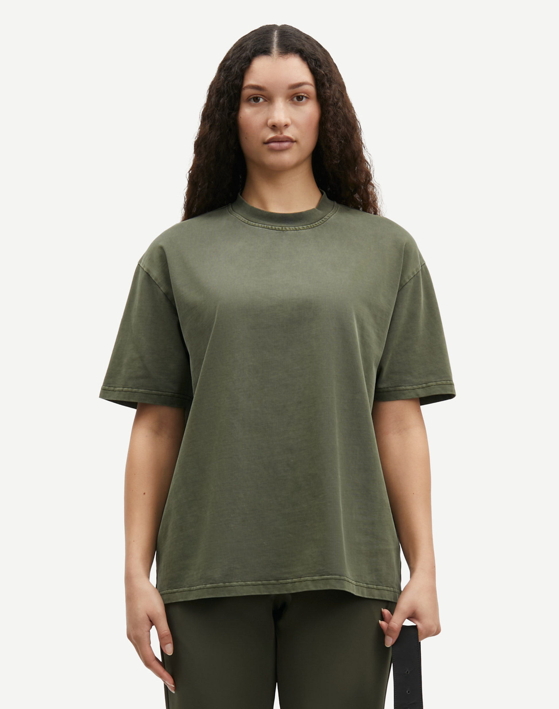 Samsoe Samsoe Eira T-Shirt in Olive, Tragebild Frontal