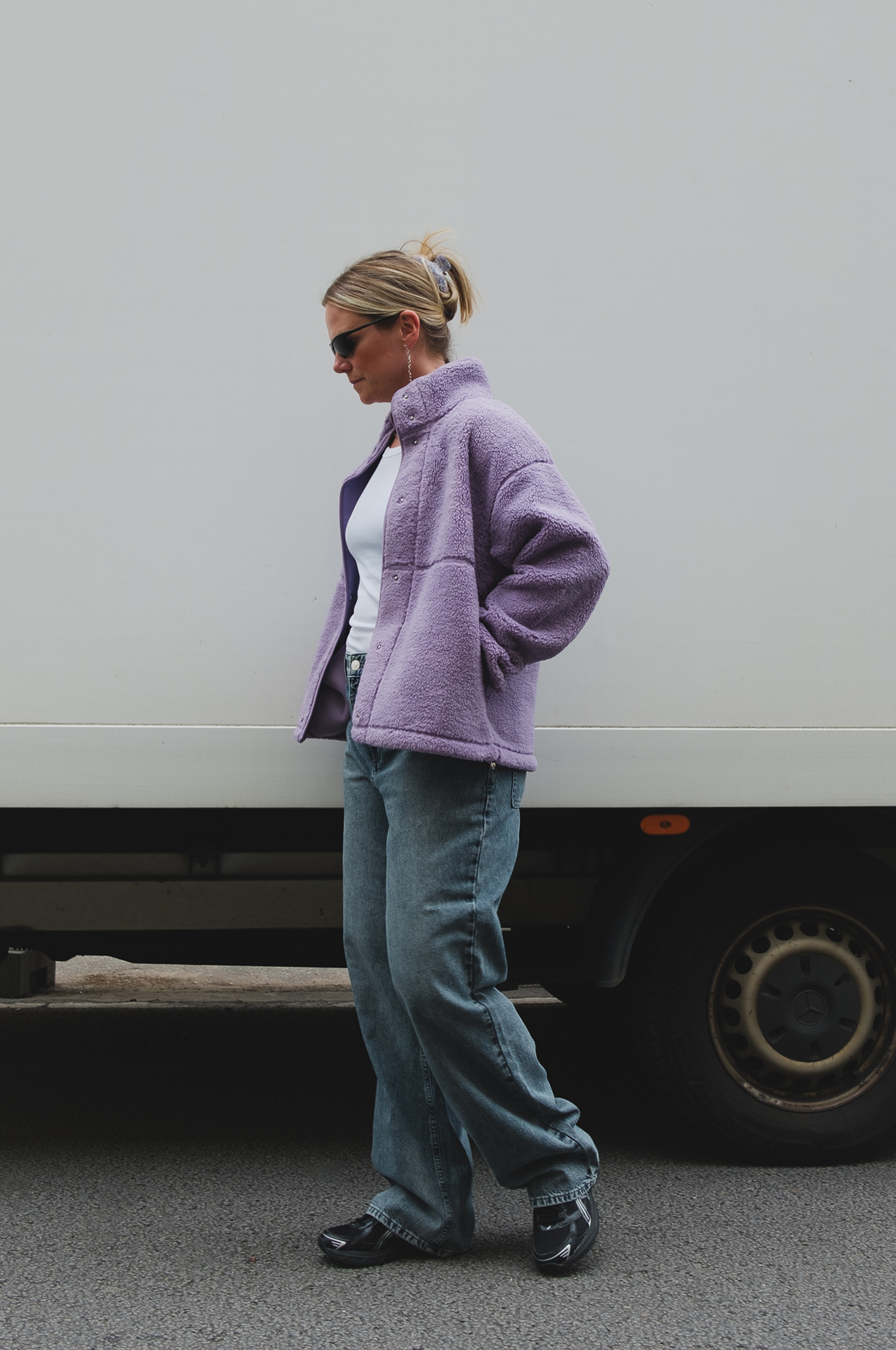 Samsoe Samsoe Tamara Fleecejacke in Flieder, Tragebild Seite